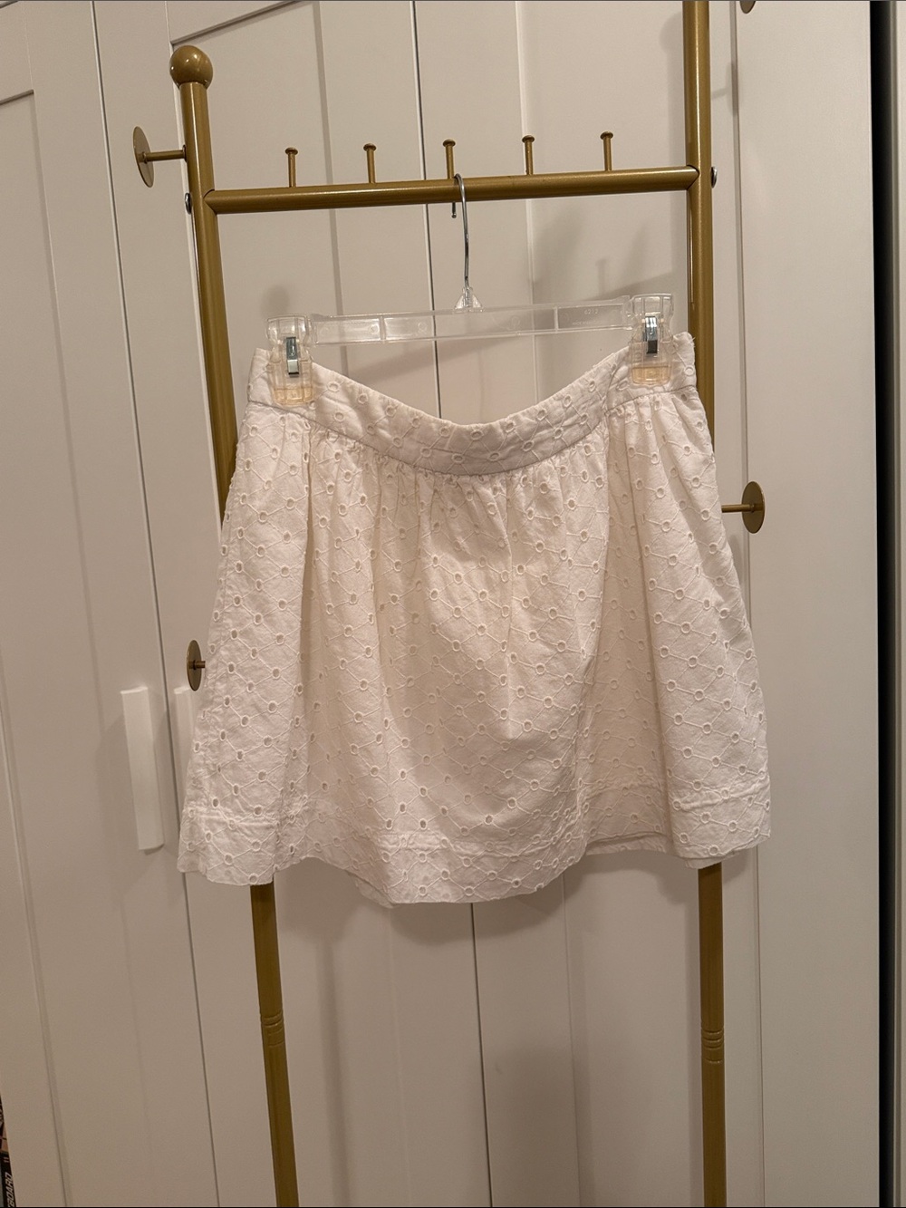 Gap Women’s White Eyelet Mini Skirt - Lightweight Summer Style